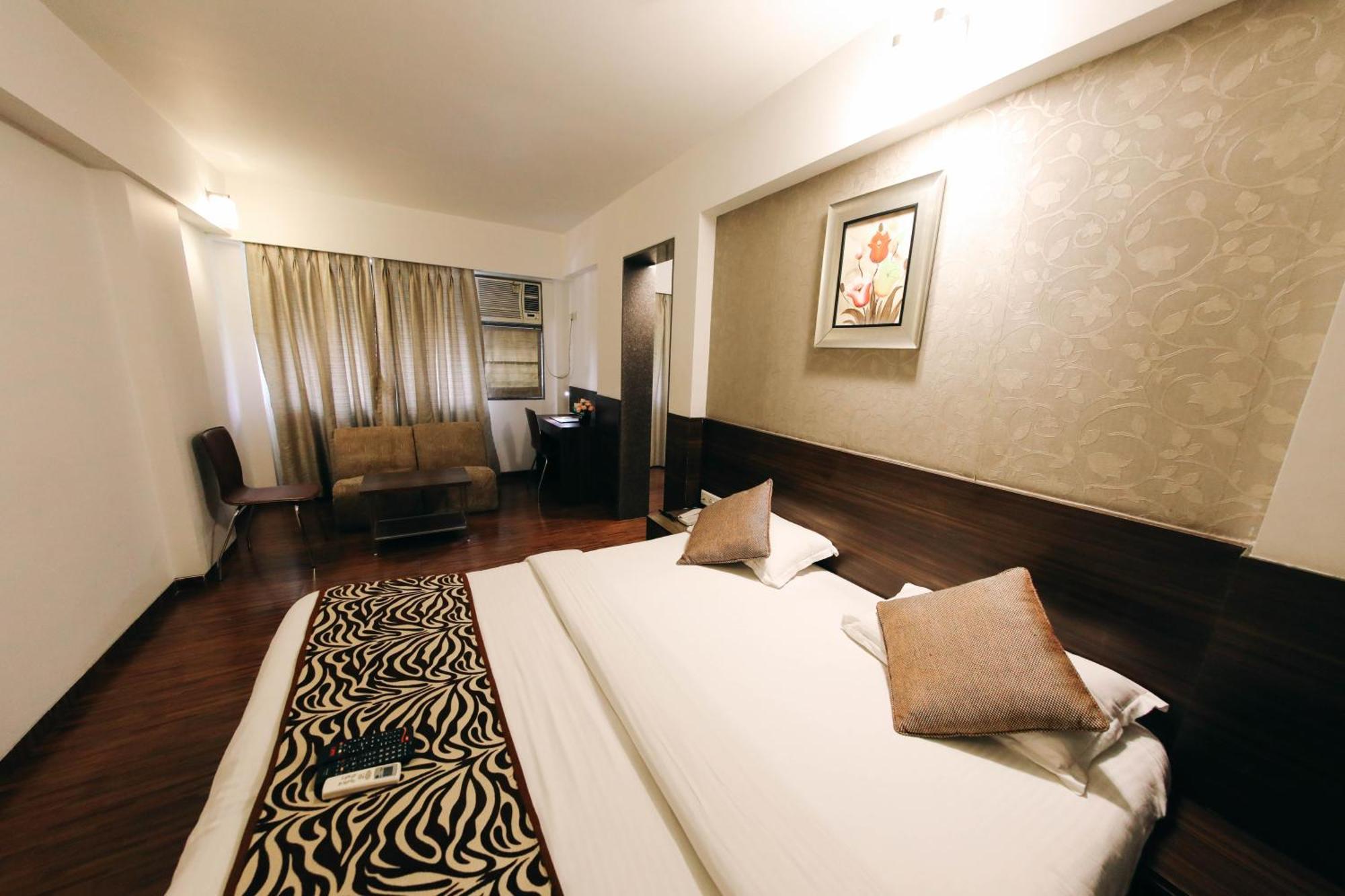 Hotel Maharana Inn Chembur 뭄바이 외부 사진