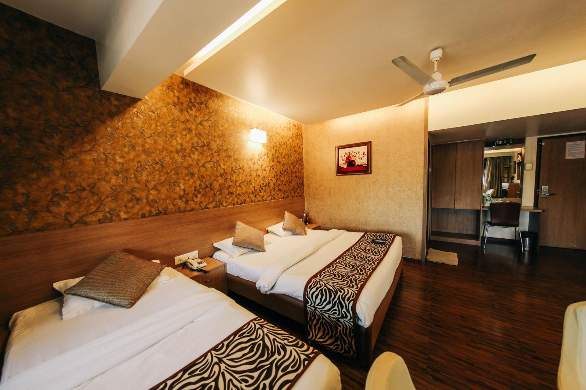 Hotel Maharana Inn Chembur 뭄바이 외부 사진