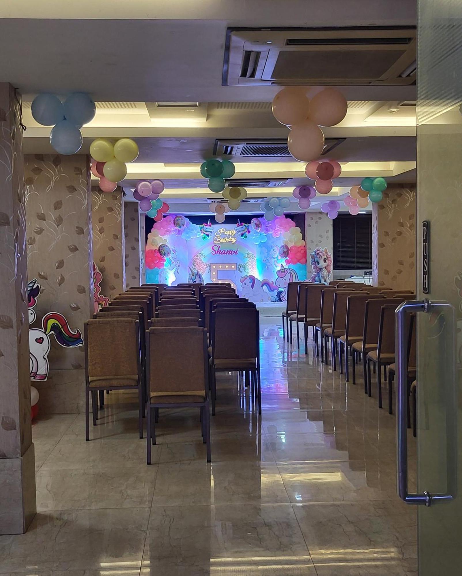 Hotel Maharana Inn Chembur 뭄바이 외부 사진