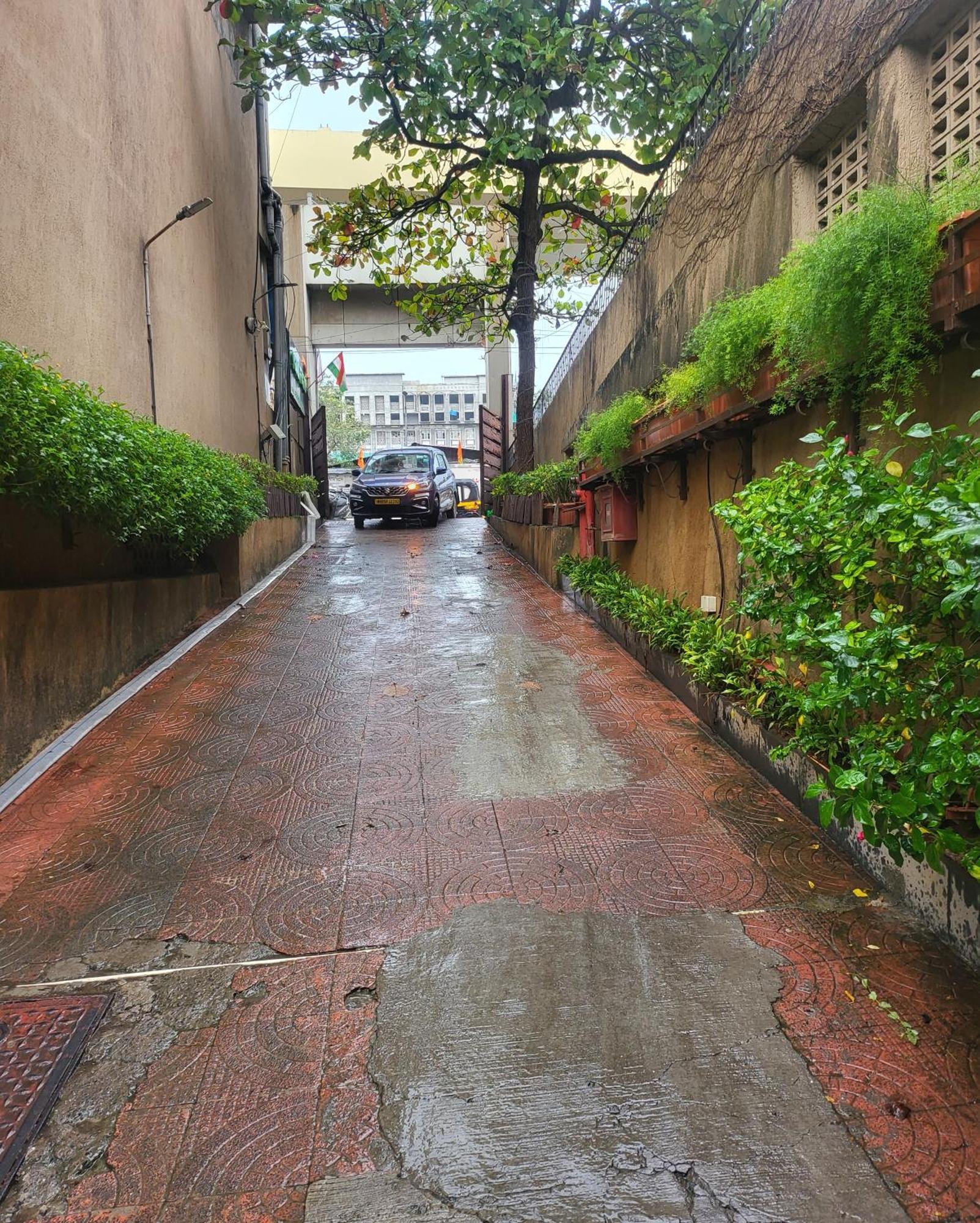 Hotel Maharana Inn Chembur 뭄바이 외부 사진