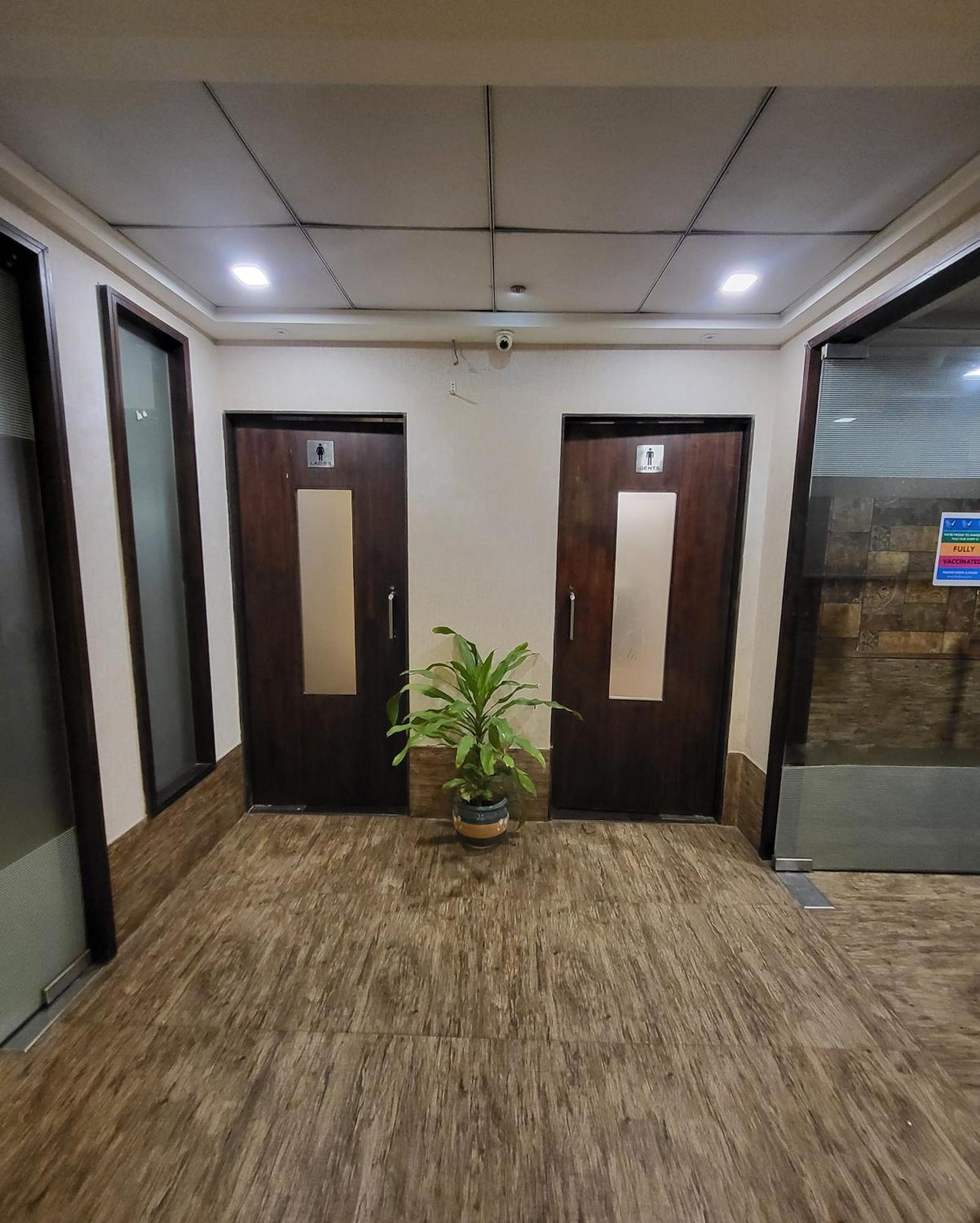 Hotel Maharana Inn Chembur 뭄바이 외부 사진